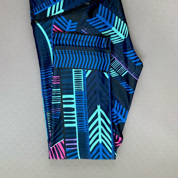 Mara Hoffman Activewear - Cropped Leggings - Picture 3 of 6